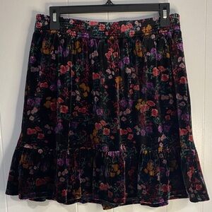 LOFT Velvet Floral Skirt | Elastic Waist Tiered | Black Multi | Petite Medium